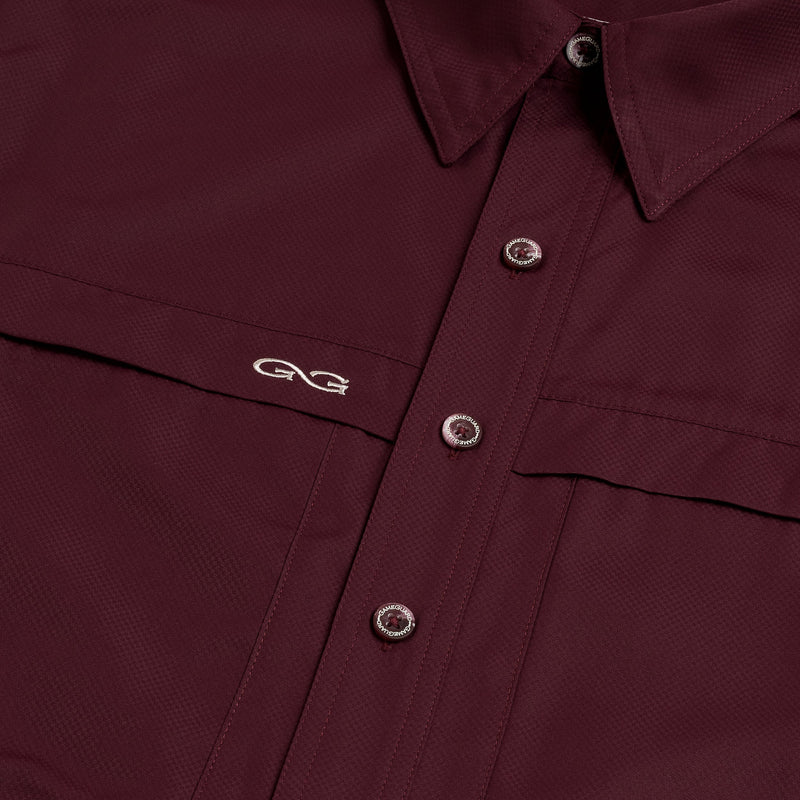 Cargue la imagen en el visor de la galería, Maroon MicroFiber Shirt - GameGuard
