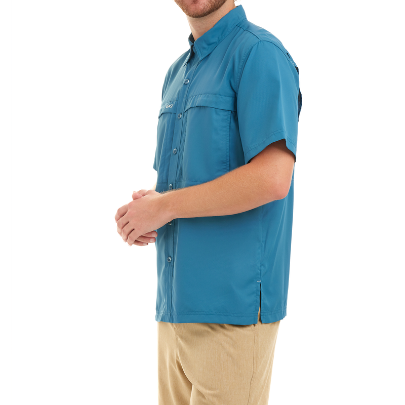 Cargue la imagen en el visor de la galería, GameGuard Wahoo Classic MicroFiber Shirt, built for fishing and outdoor activities with durable and breathable material.
