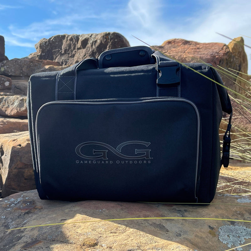 Load image into Gallery viewer, Caviar Cooler Bag - GameGuard
