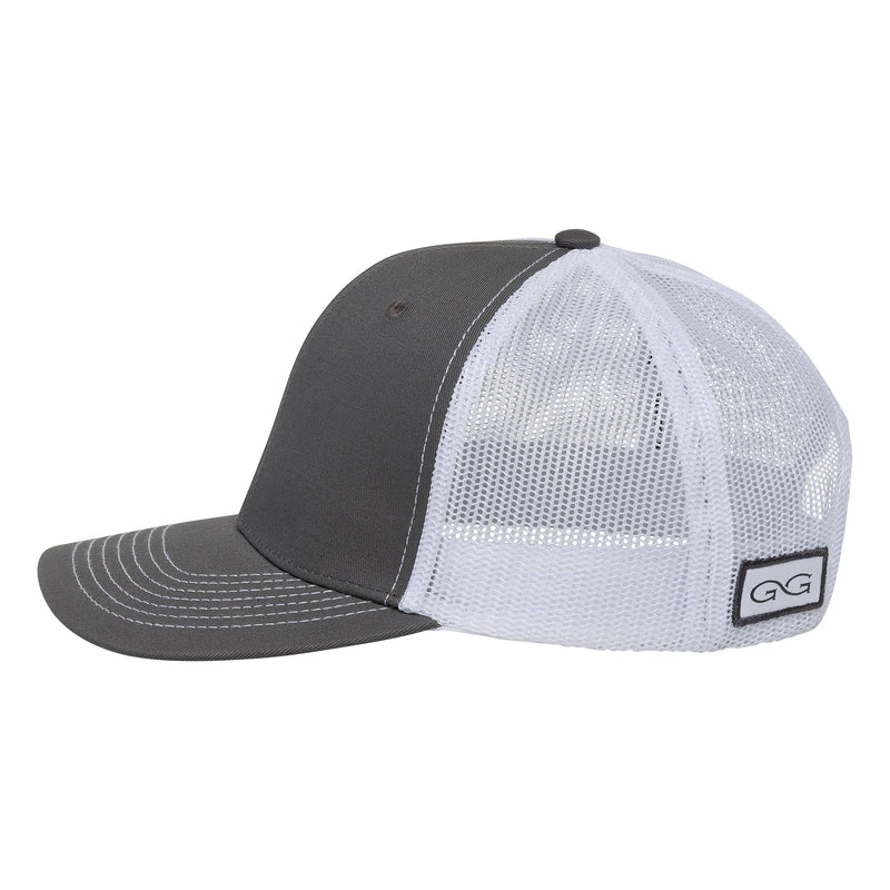 Cargue la imagen en el visor de la galería, GunMetal Cap | White MeshBack - GameGuard
